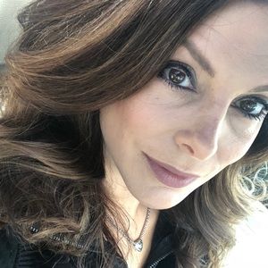 Meet your Posher, Tania